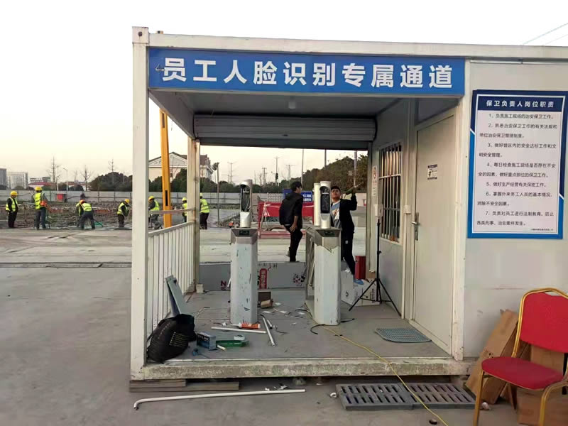 如何選擇三輥閘機廠家?